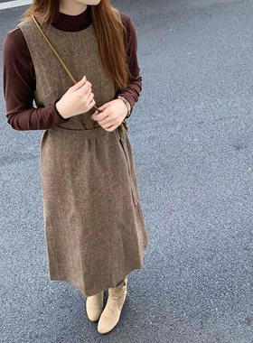 CoMo 背心绑带连衣裙2025年新款外搭叠穿无袖中长毛衣裙87718