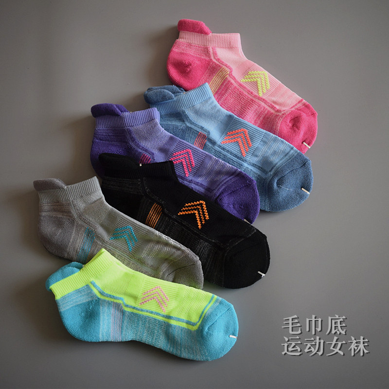 四季运动女袜加厚毛巾底透气吸汗防臭外贸出口短帮耐磨跑步袜子