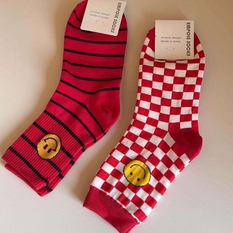 韩国进口高品质蛇年本命年红色条纹笑脸袜子棉袜简约时尚短袜礼物