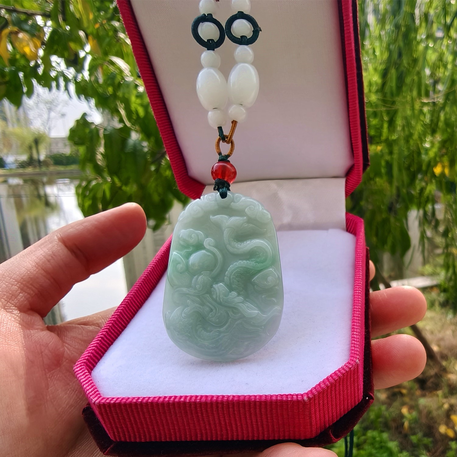 天然翡翠A货龙纹吊坠玉佩玉项链