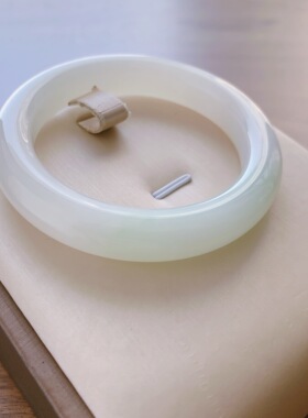 53.3圈口白玉飘翠平安镯和田玉