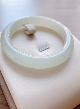 55.3圈口-晴水色-平安镯-青海料-天然和田玉手镯-梧桐家