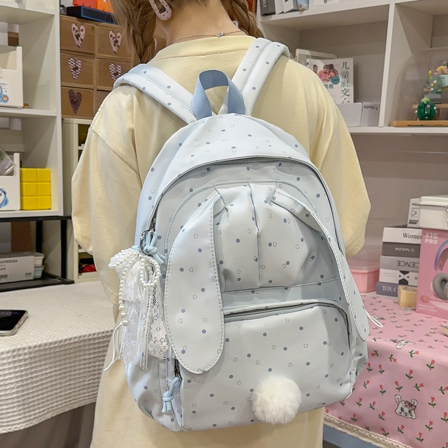 女孩上学书包可爱双肩包轻便背包图片