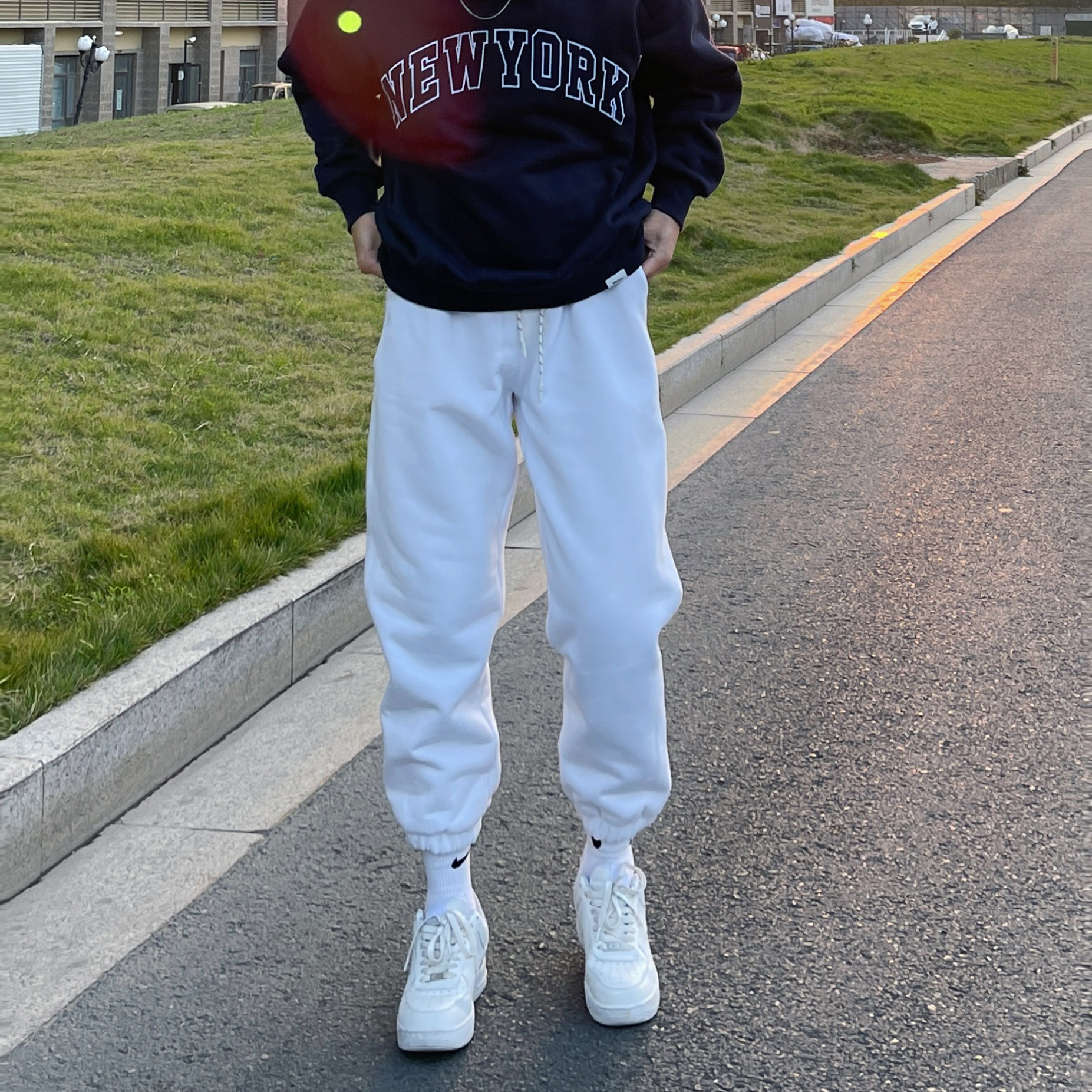 UNCLEBLUE 400g重磅摇粒绒哈苏线冬束脚宽松纯色卫裤男运动裤