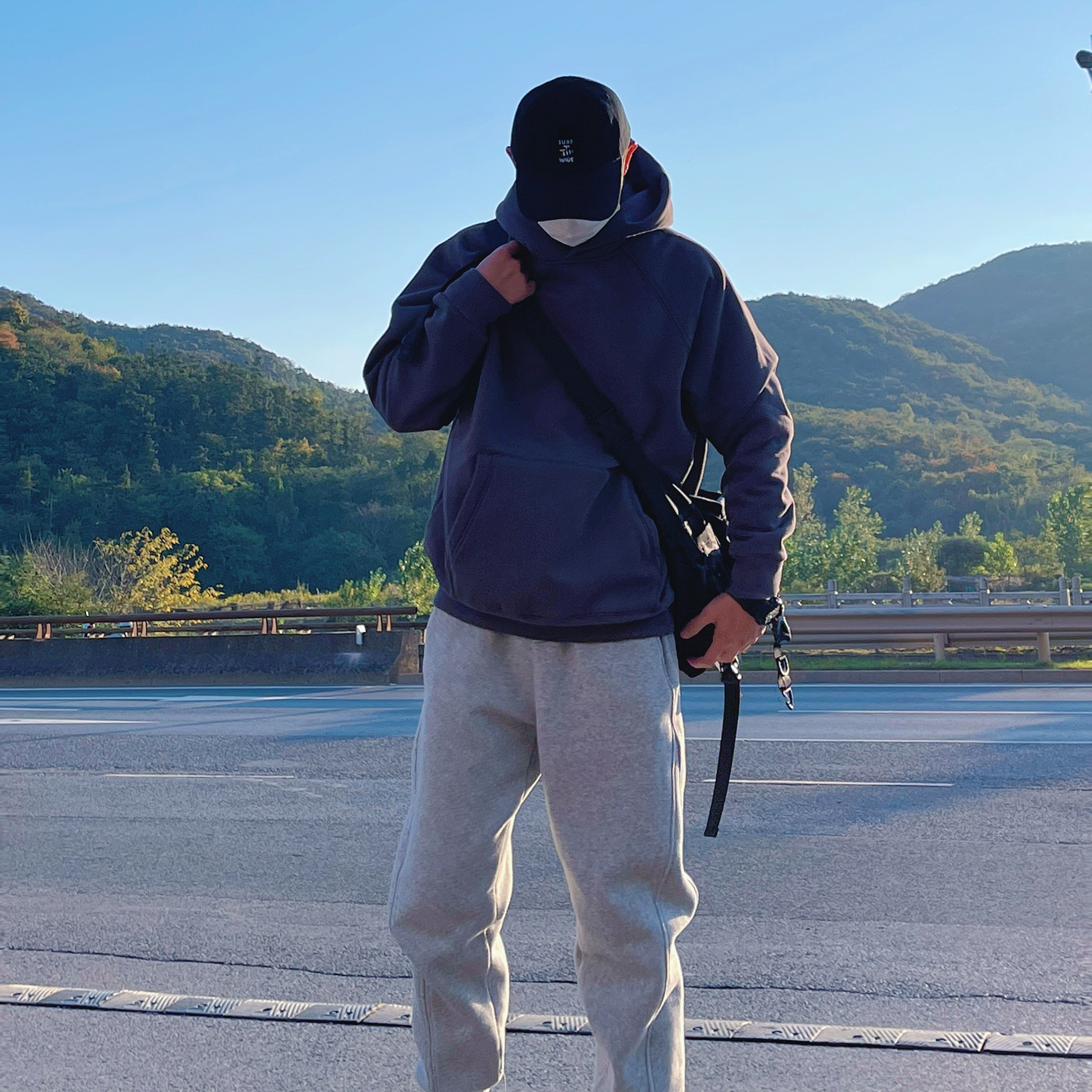 多色UNCLEBLUE潮连帽卫衣