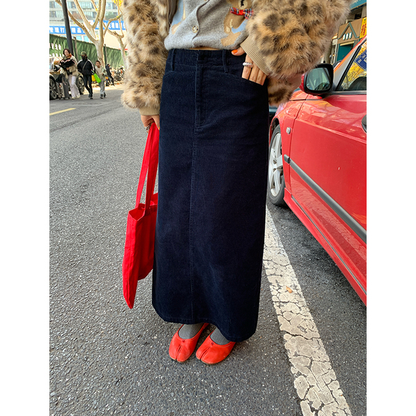 藏青色灯芯绒长款 今屿花花 冬季 半身裙女2025年新款 半裙开衩裙子