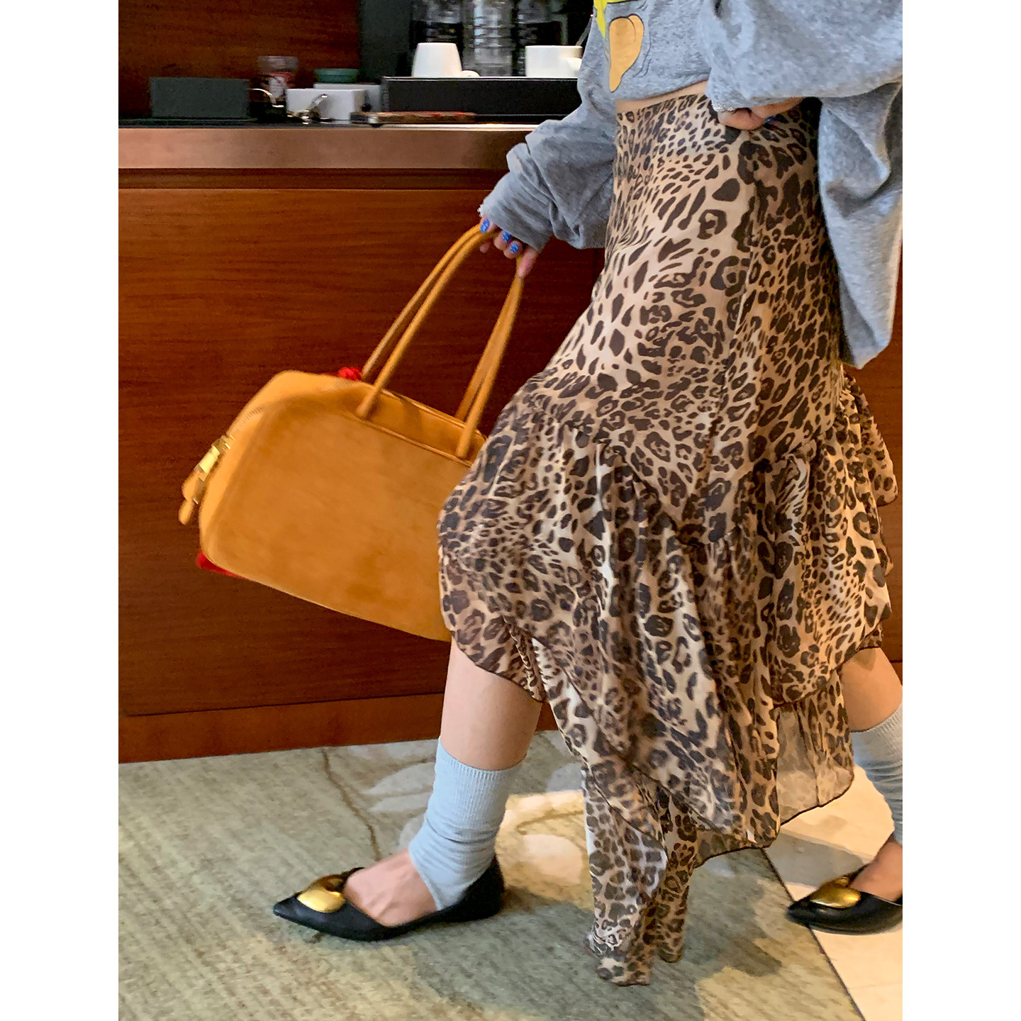 今屿花花 半身裙秋女2025新款豹纹不规则半裙小个子松紧腰a字裙