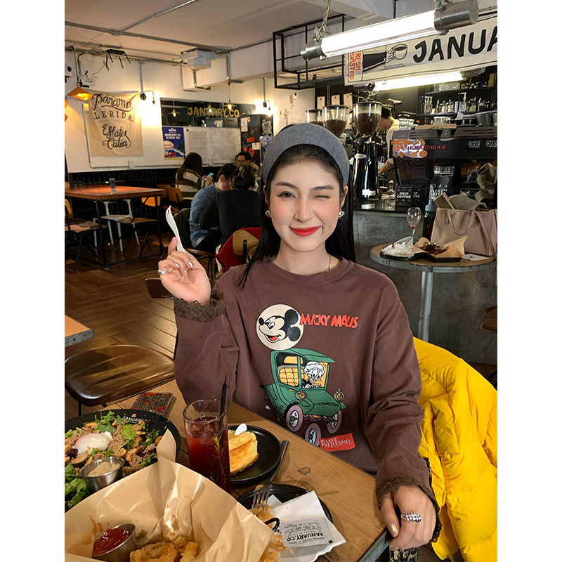 今屿花花长袖印花T恤女