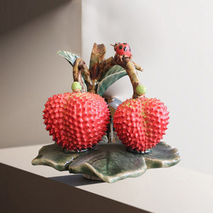 石湾公仔陶瓷荔枝家居书房卧室摆件装饰品情人节生日礼物两情相愿