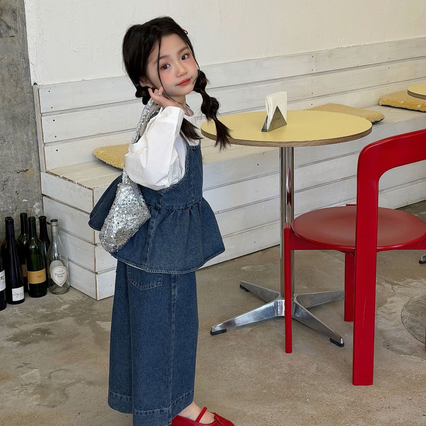 女童秋款2026春季新款韩版三件套长袖衬衫牛仔吊带裙儿童秋装