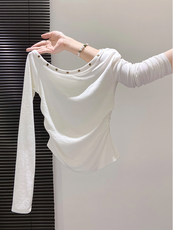 白色露肩长袖t恤女春秋季2025新款收腰显瘦设计感内搭打底衫上衣
