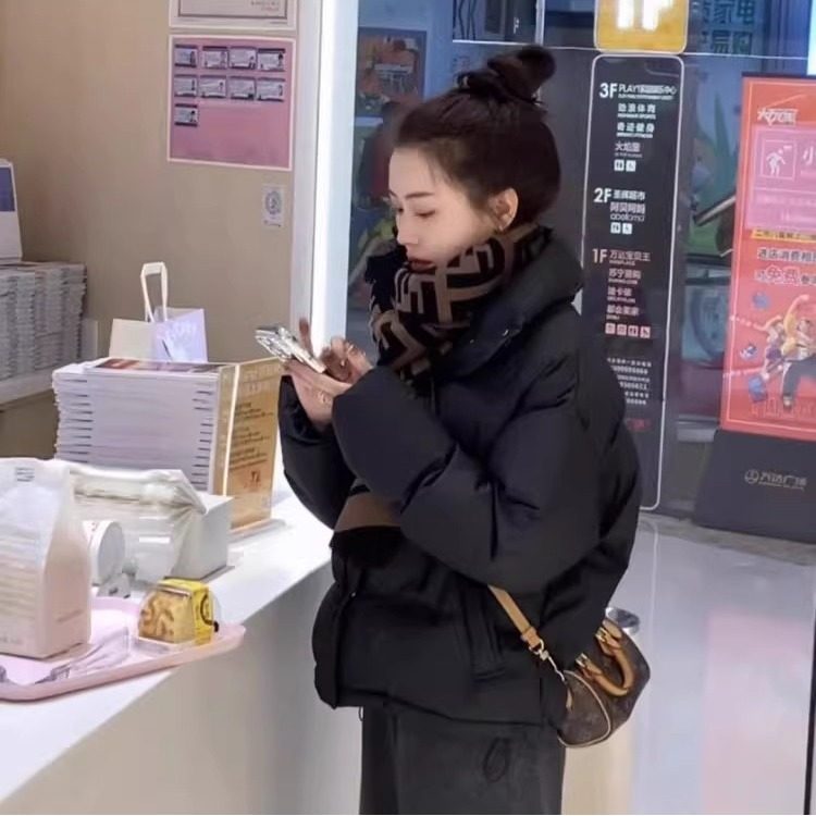 黑色立领羽绒服女冬季加厚2025新款保暖白鸭绒面包服短款外套上衣