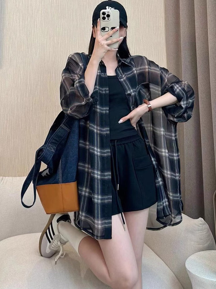 格子衬衫女士春秋薄款2025新款防晒衣设计感小众空调开衫外套上衣
