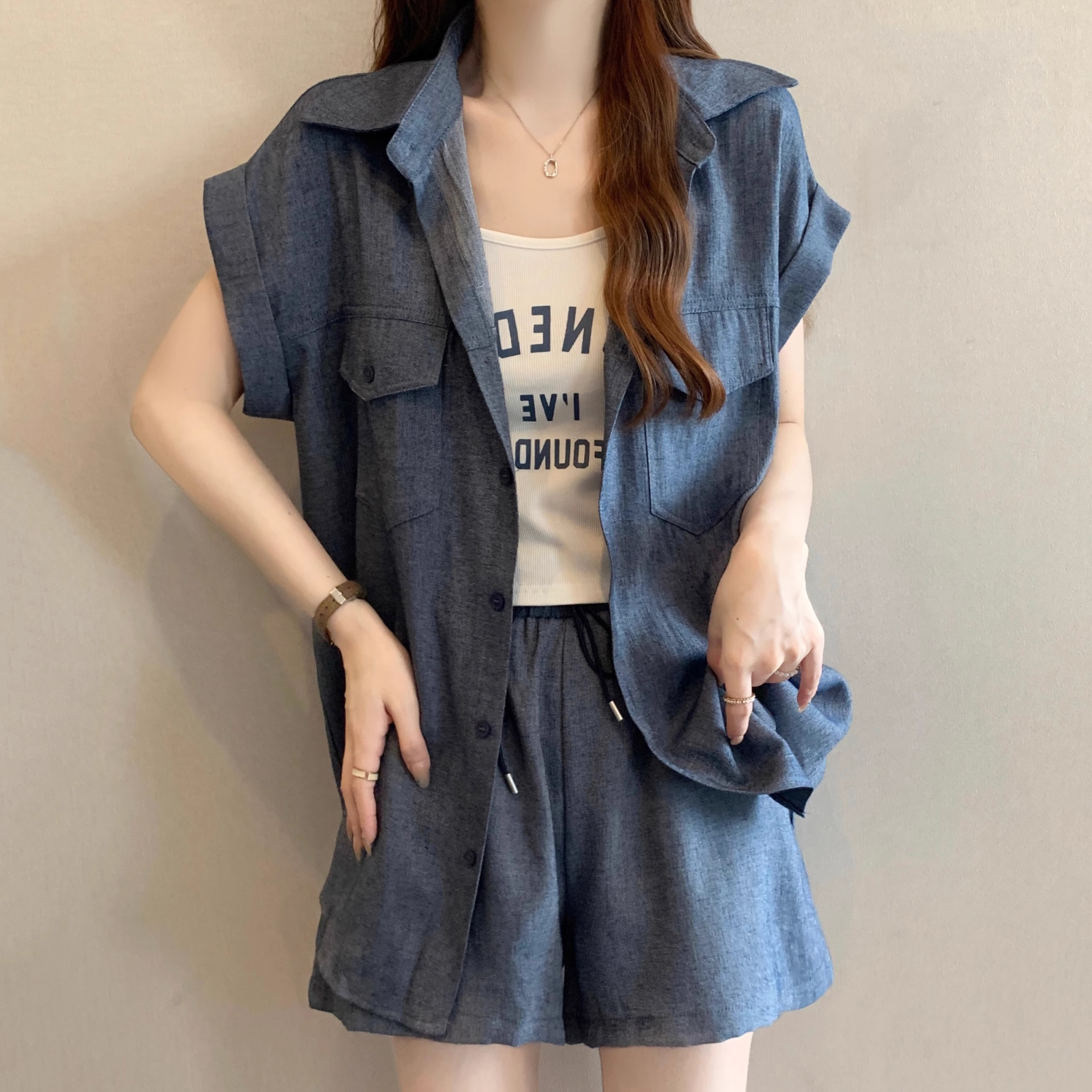 夏季套装女薄款2025新款大码吊带背心牛仔衬衫短裤休闲时尚三件套