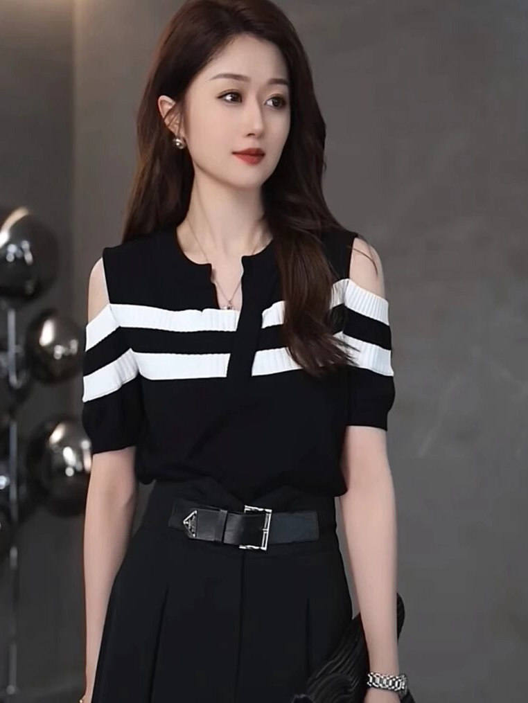 冰丝短袖t恤女夏季2026新款薄宽松显瘦条纹V领针织衫露肩半袖上衣