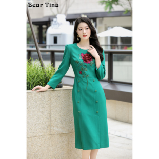 台湾品牌连衣裙胸前立体玫瑰刺绣如精心绽放的花艺收腰设计 3026P