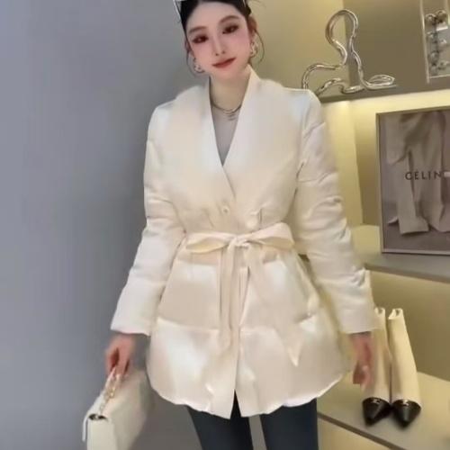 欧洲站2024冬新款大翻领羽绒服