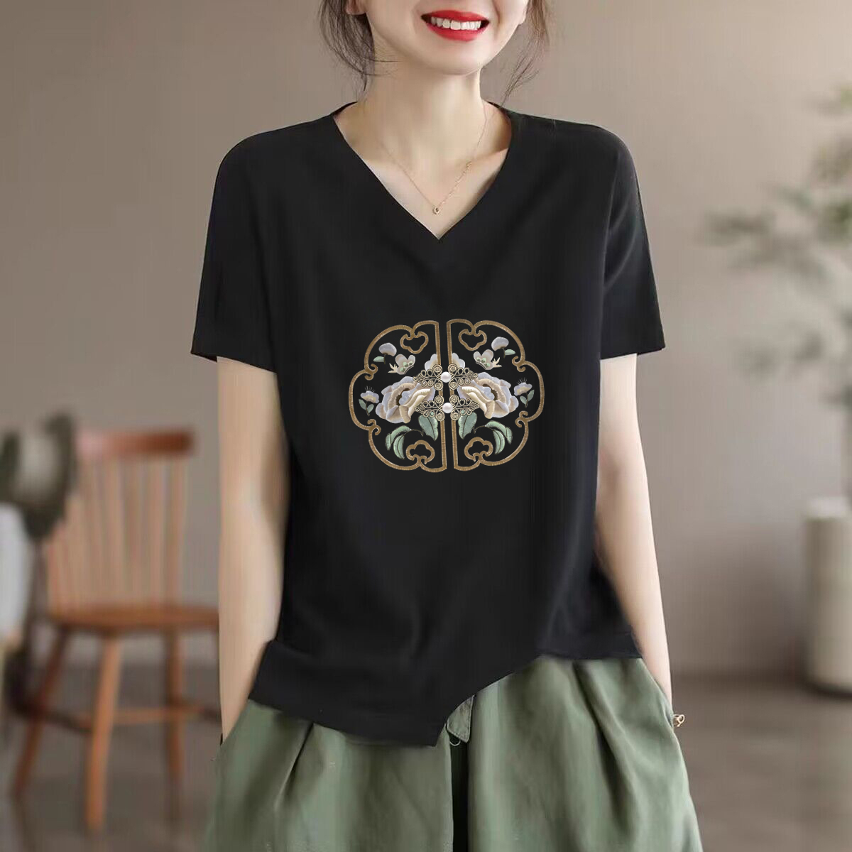 100%纯棉V领短袖t恤女休闲上衣