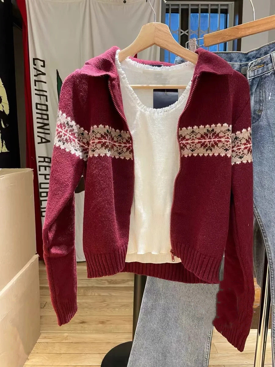 Brandy Girl美式复古红色雪花提花翻领拉链开衫毛衣bm修身上衣女