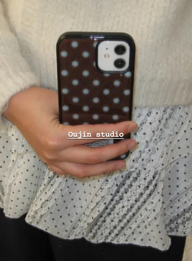 秋冬新款韩系ins风小众设计古早感棕色复古白色波点iphone17/16/15promax/14防摔黑边滴胶苹果保护套