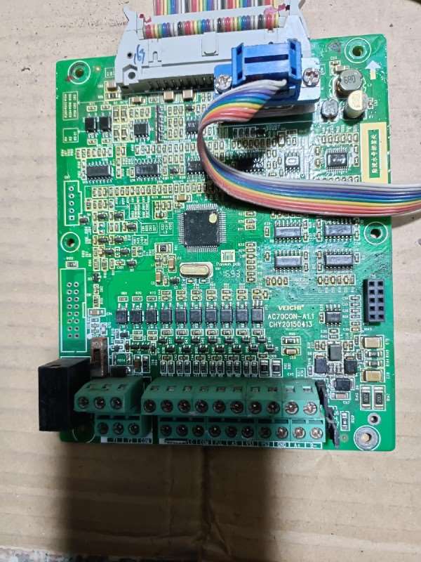 AC70CON-A1.1伟创变频器主板37KW机器型号A