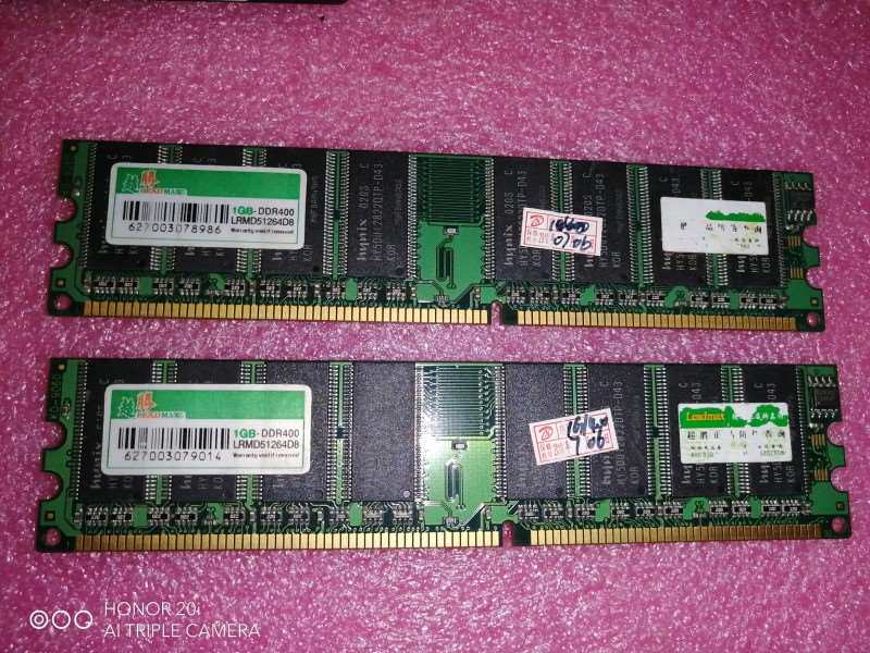 DDR400-1G内存条两根包邮.两根内存条当时同时购买