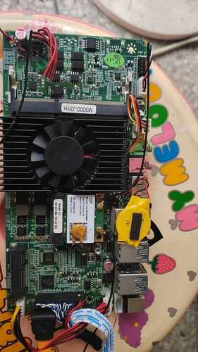 M3000-J31H主板J3160主板.主机拆机如图