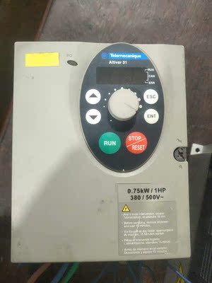 （议价）拆机施耐德ATV31H075N4A变频器0.75KW/38