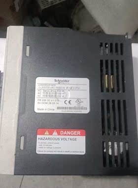 LXM23aU01M3X施耐德伺服驱动器100WLXM