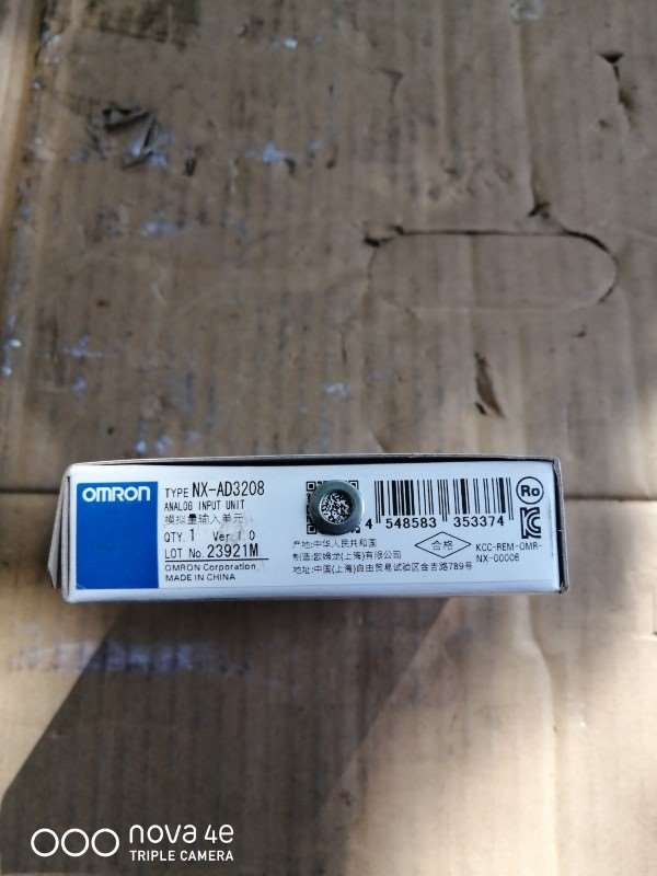 欧姆龙PLC模拟量模块NX-AD3208库房余货未 议价