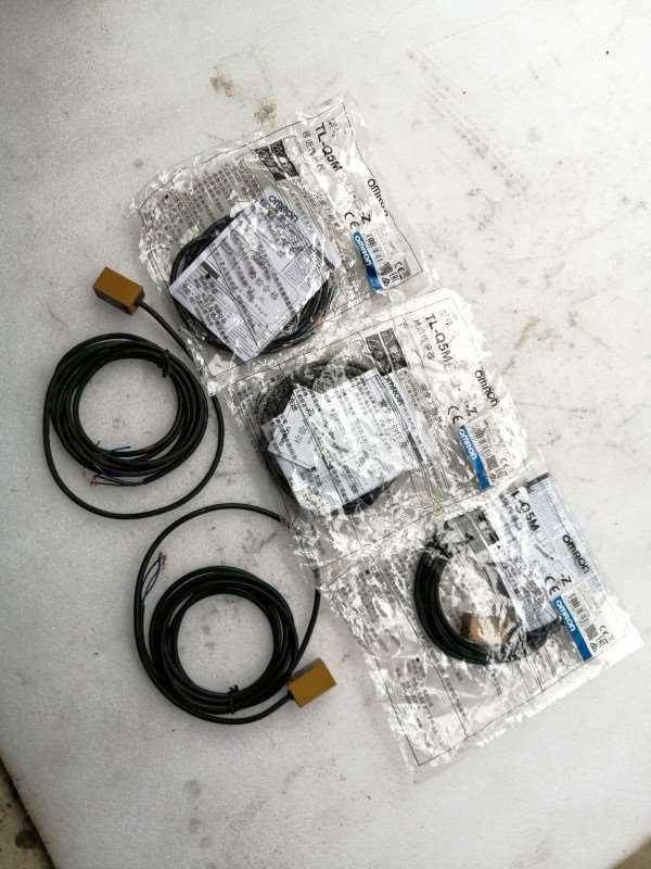 omron欧姆龙TL-Q5MB1-Z接近传感器开关库房余货全 议价