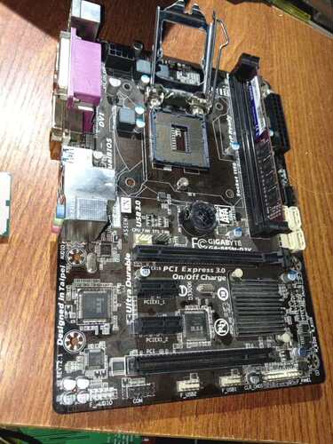 技嘉B85M-D3V主板英特尔赛扬G1840处理器CPU