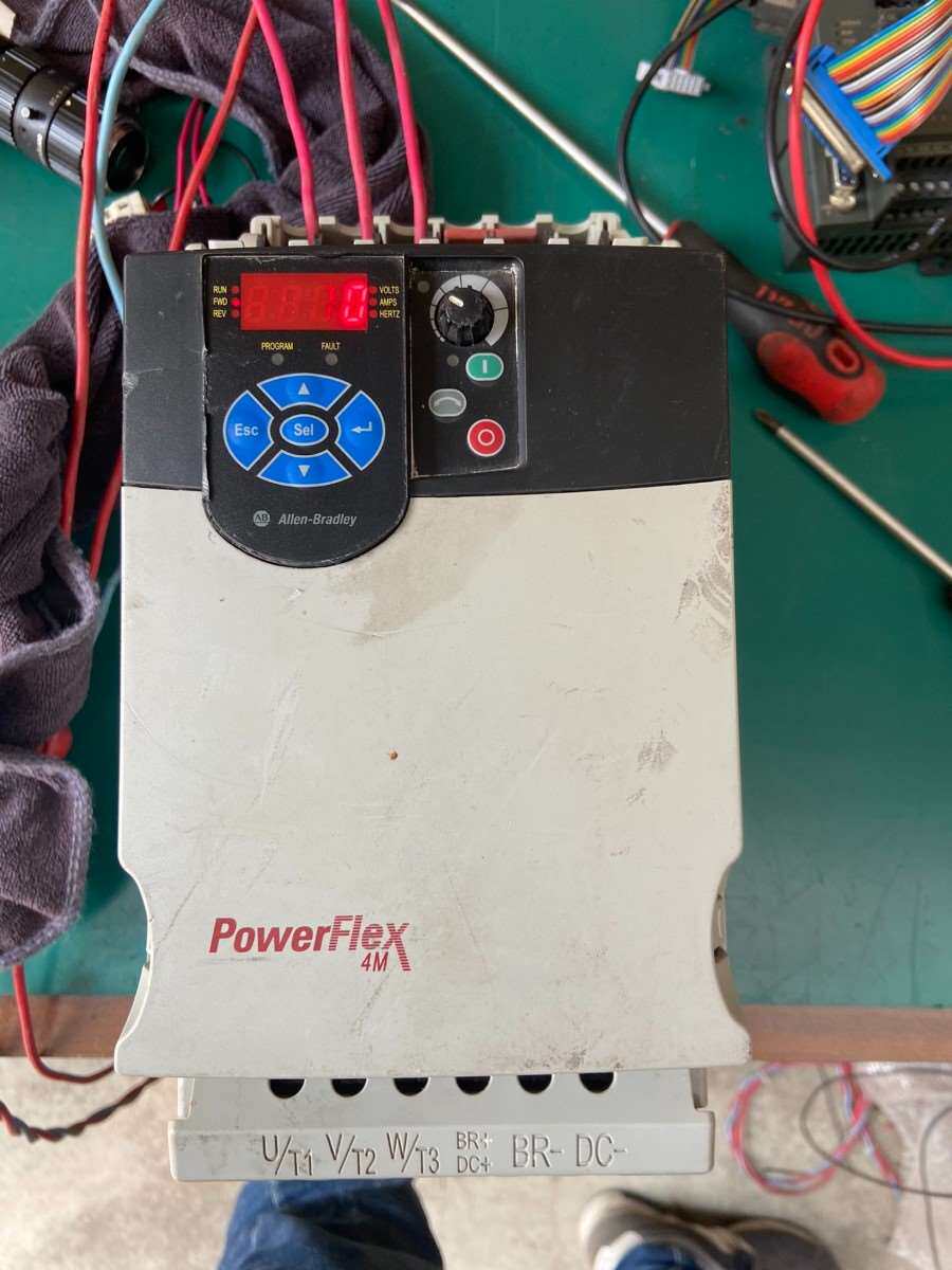 AB变频器22F-D013N114、通电有显示,模块包好,具