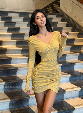 HELEN【晚会战袍】薄但暖！黑科技发热保暖褶皱包臀裙V领连衣裙女