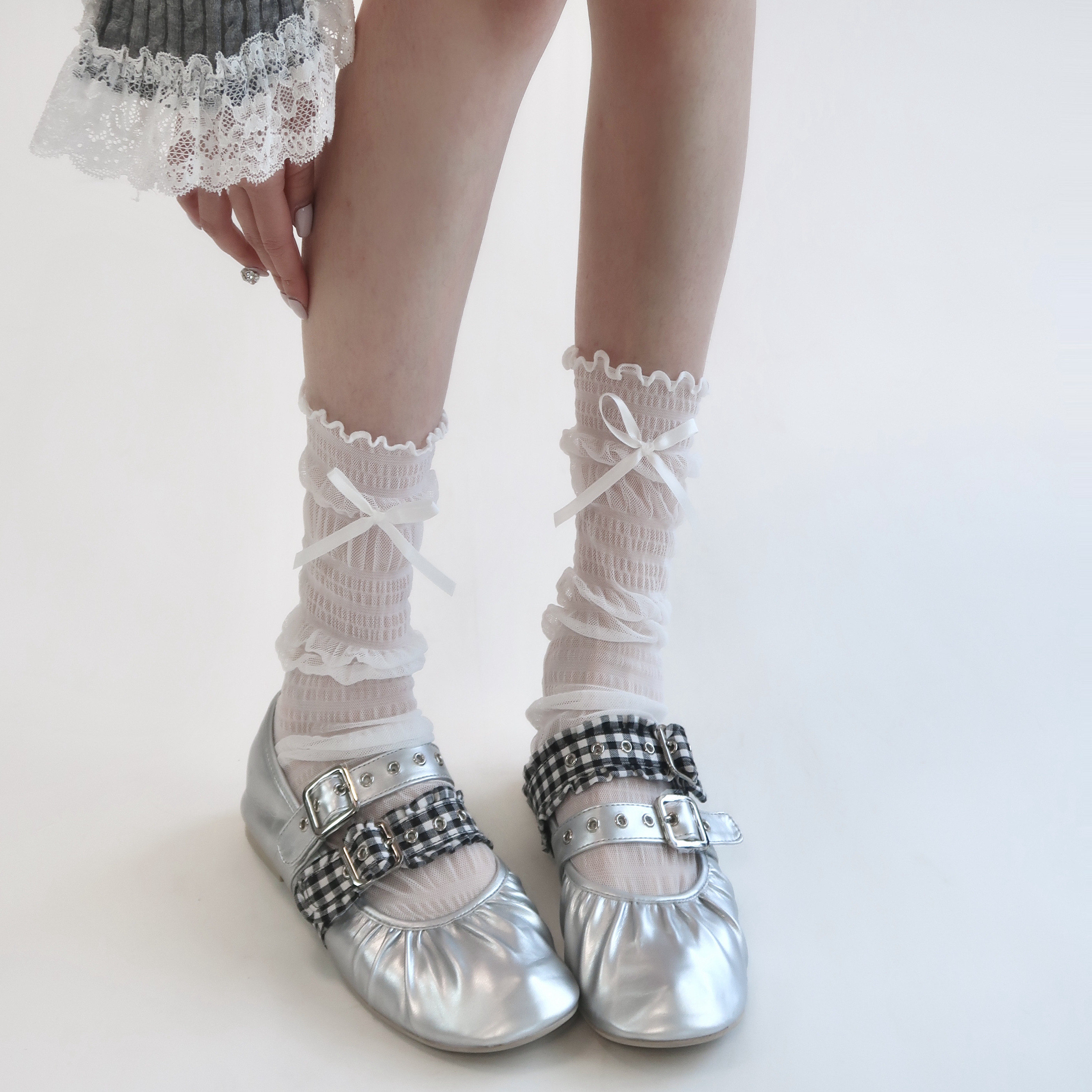 白色花边袜子女中筒袜