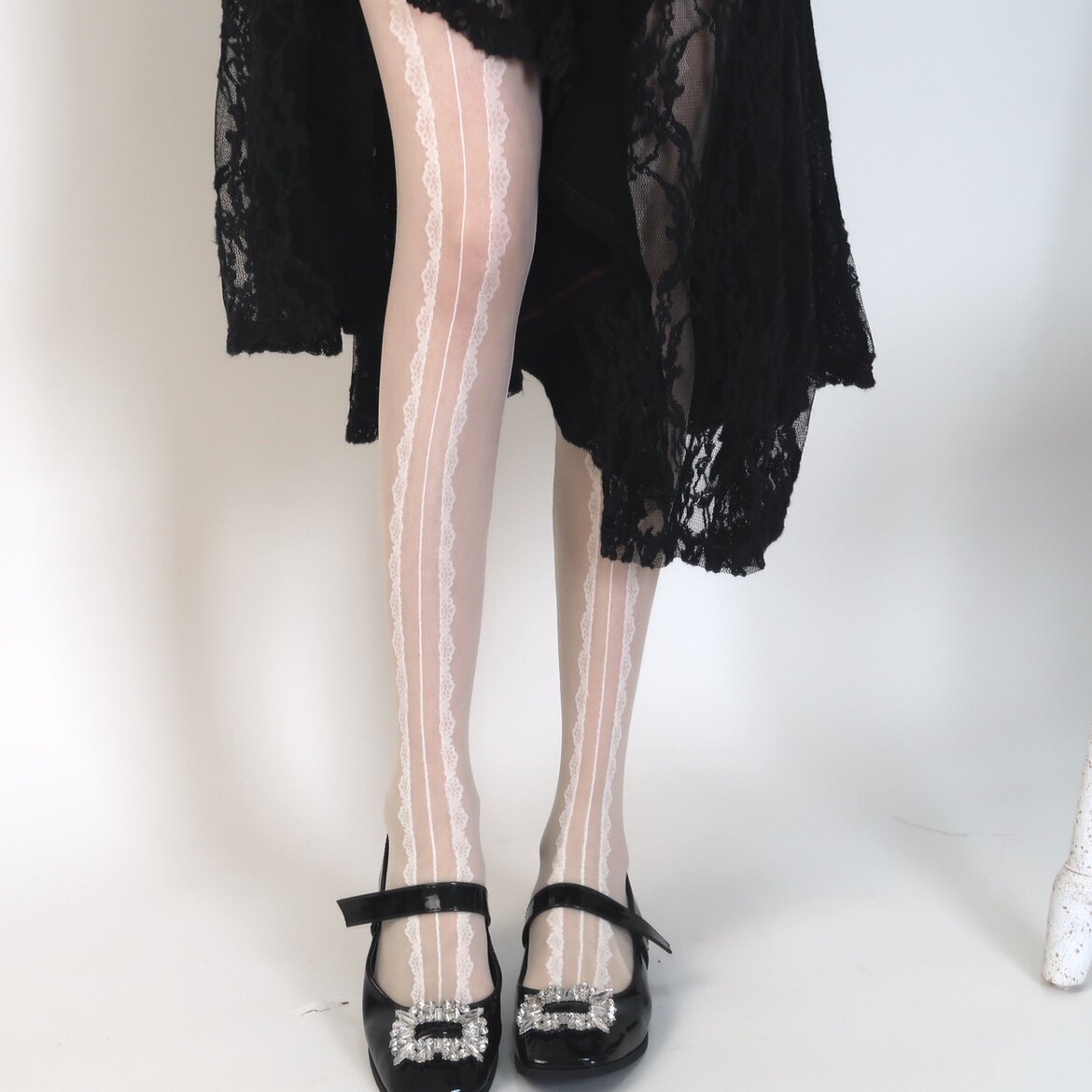 丝袜竖条纹白色蕾丝薄丝袜