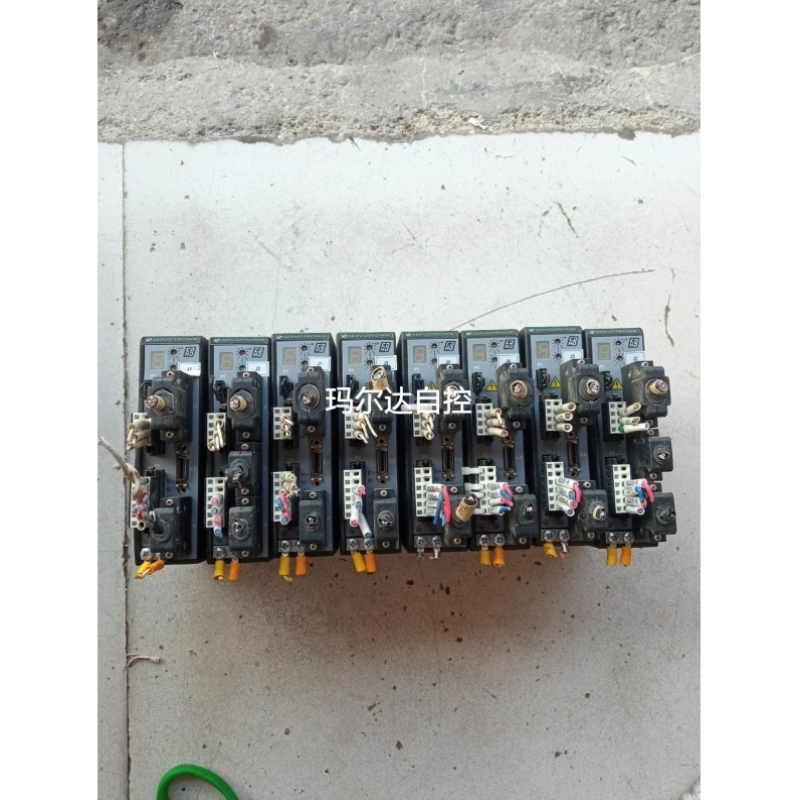 询价高创驱动器 CDHD-1D52AAP1 九台。包好成色议价