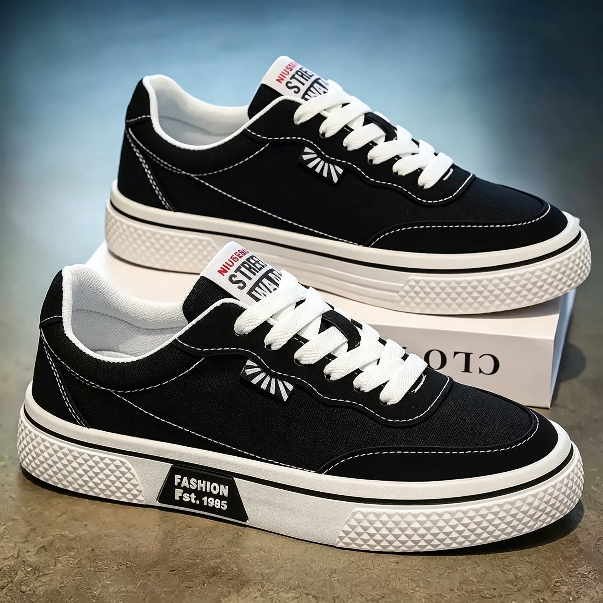 Canvas Men's Shoes 2026 New Autumn Niche Design Versatile Board S