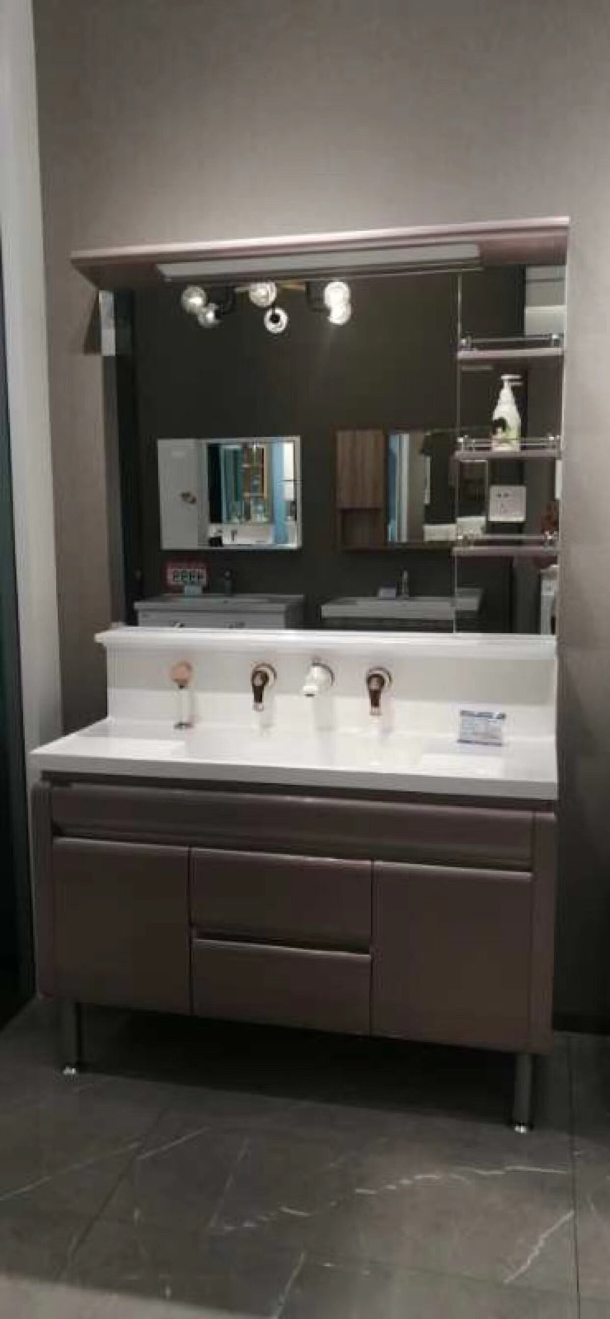 fale法勒浴室柜2016e宝马金系列定制玉晶石一体盆整套