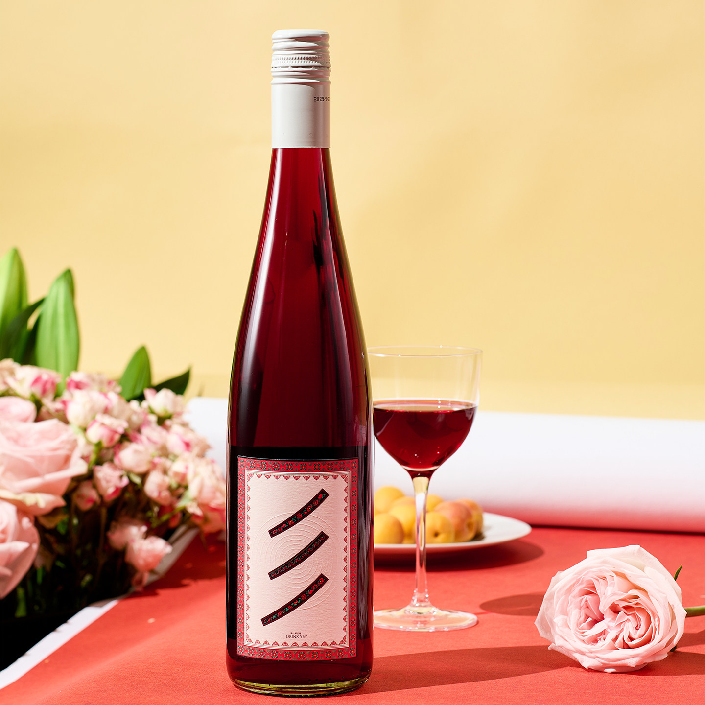 彩&middot;花酿玫瑰鲜花葡萄酒云南弥勒特产玫瑰蜜墨红重瓣高原订婚微醺