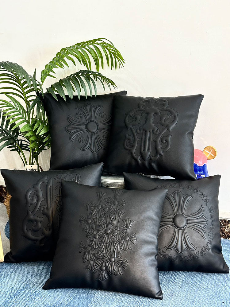 CUSHIONS C.H