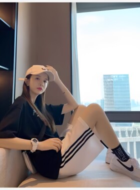夏季女生显瘦条纹松紧腰五分短裤