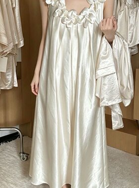 特大码胖MM醋酸缎面睡裙女新款夏季甜美花朵轻奢风高级感女家居服