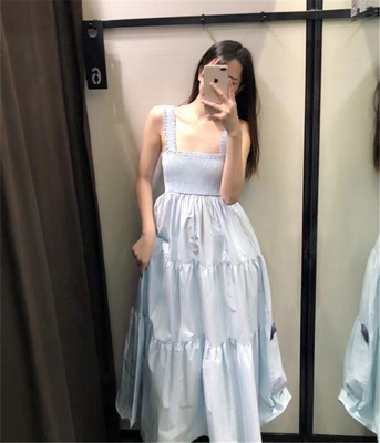 女装可盐可甜吊带拼接连衣裙