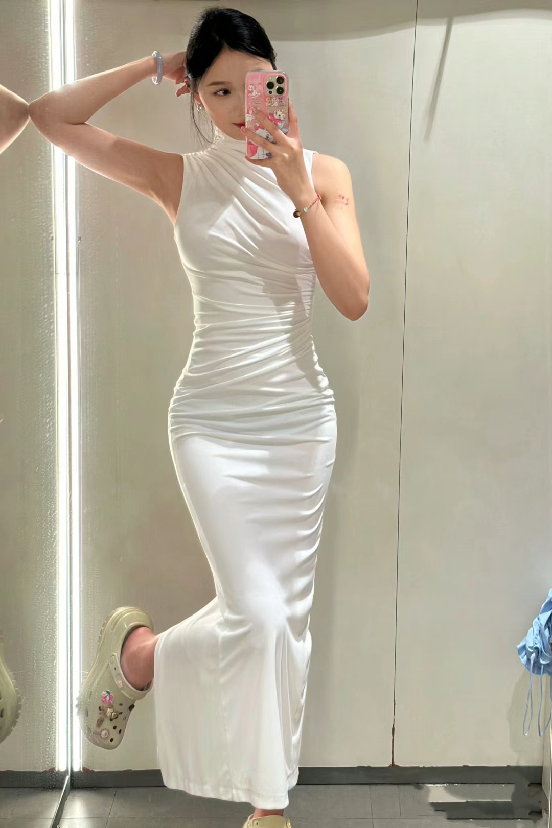 腰部褶皱长裙白色无袖气质高级感