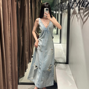 2025夏季女装新品 宽松破洞肩带V领中长款牛仔迷笛连衣裙 4365082