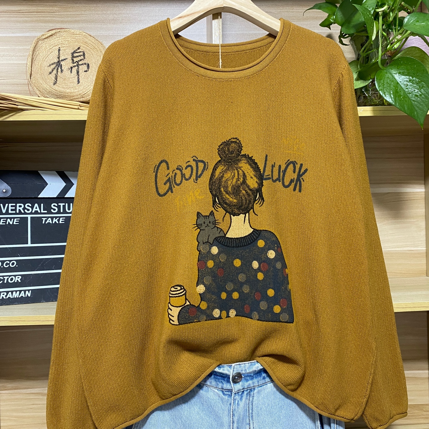 秋季新款棉麻长袖圆领卡通印花打底上衣宽松文艺套头大码针织衫女
