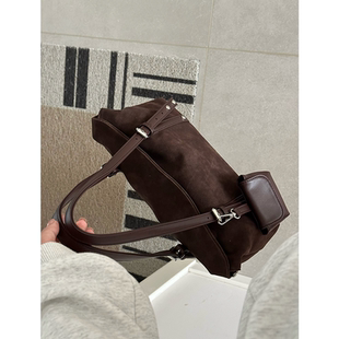 百搭休闲大容量单肩斜挎包包女秋冬 复古磨砂腋下包 ROSSY BAG