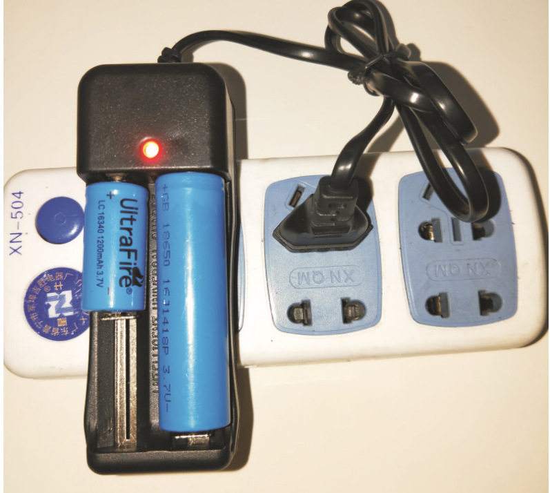 18650电池充电器双充3.7V锂电池线充智能万用14500 16340双槽充,户外/登山/野营/旅行用品,充电器,淘宝优惠券,粉丝福利购,淘宝优惠卷