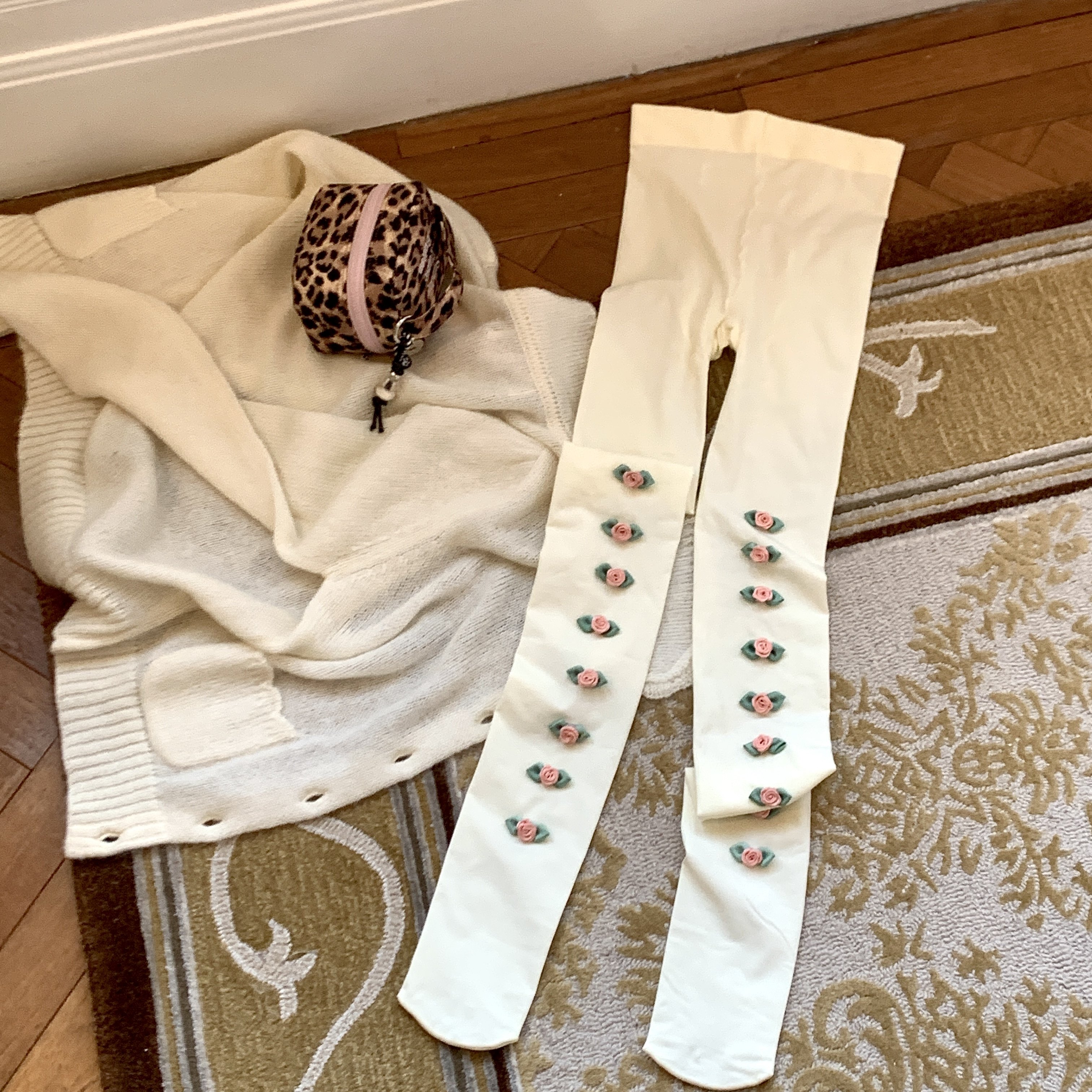 cnorahk 小众设计品牌 手工花朵Lolita奶白色连裤袜芭蕾少女袜,女士内衣/男士内衣/家居服,连裤袜/打底袜,淘宝优惠券,粉丝福利购,淘宝优惠卷